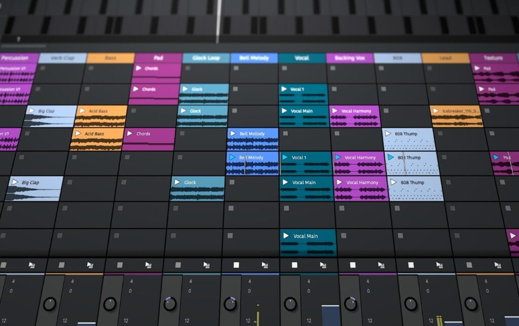 Traction Waveform Clip Launcher
